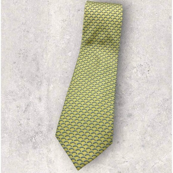 VINEYARD VINES Silk Tie USA Yellow Bow W:3.7" EUC - Picture 1 of 6